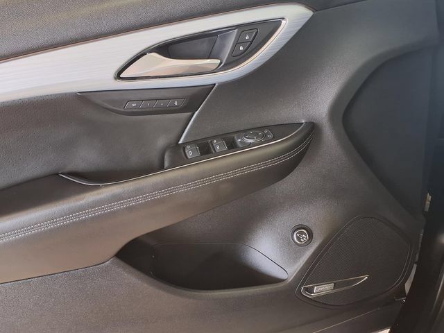 Used 2025 Buick Envision Avenir AWD/4WD image 19