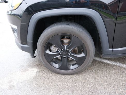 Used 2020 Jeep Compass Latitude AWD/4WD image 13