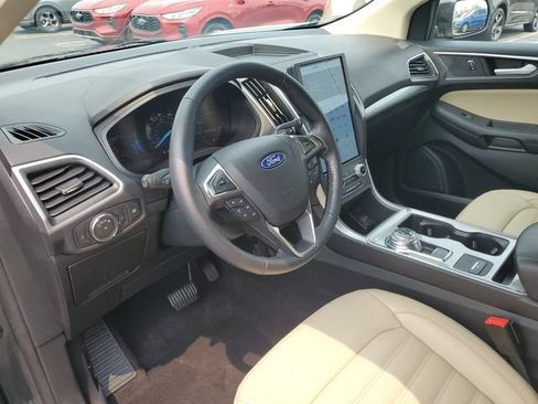 Used 2023 Ford Edge SEL AWD/4WD image 9
