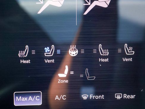 New 2027 RAM 1500 Laramie w/ Night Edition AWD/4WD image 19