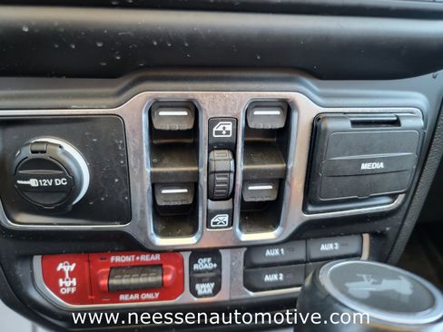 Used 2023 Jeep Wrangler Unlimited Rubicon w/ Xtreme 35 Tire Package image 16