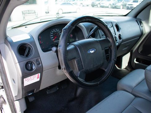 Used 2005 Ford F150 STX image 19
