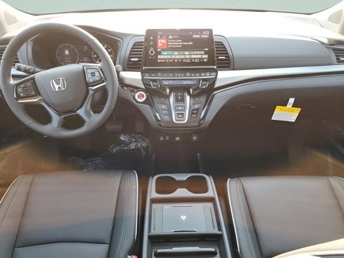New 2026 Honda Odyssey Touring image 27