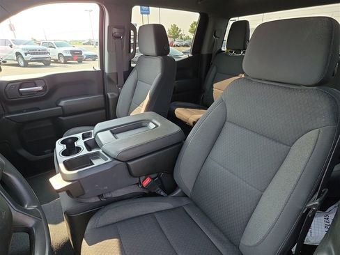Used 2022 Chevrolet Silverado 1500 Custom image 13