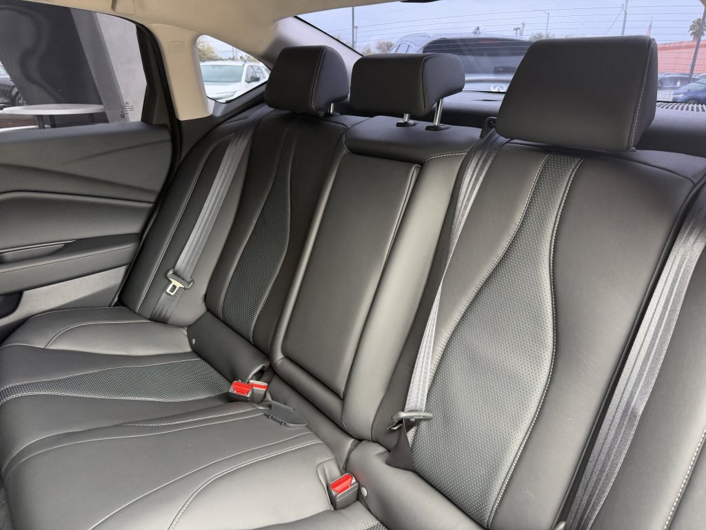 Used 2025 Acura TLX w/ Technology Package FWD image 38