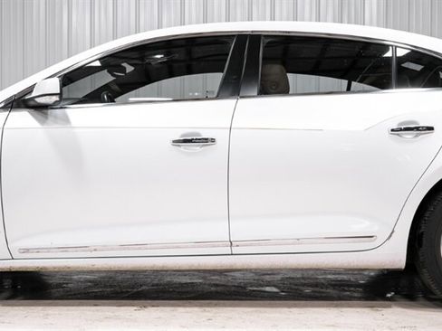 Used 2016 Buick LaCrosse Sport Touring image 2