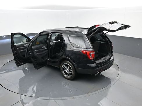 Used 2017 Ford Explorer Sport image 31