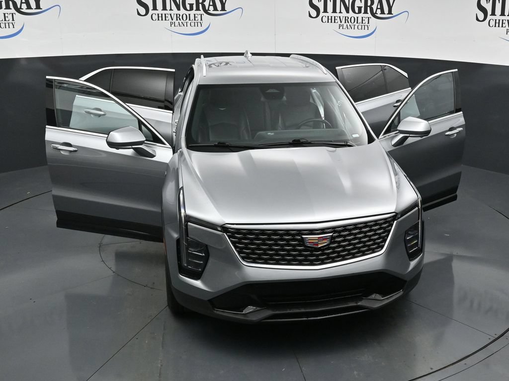 Used 2025 Cadillac XT4 Premium Luxury FWD image 37