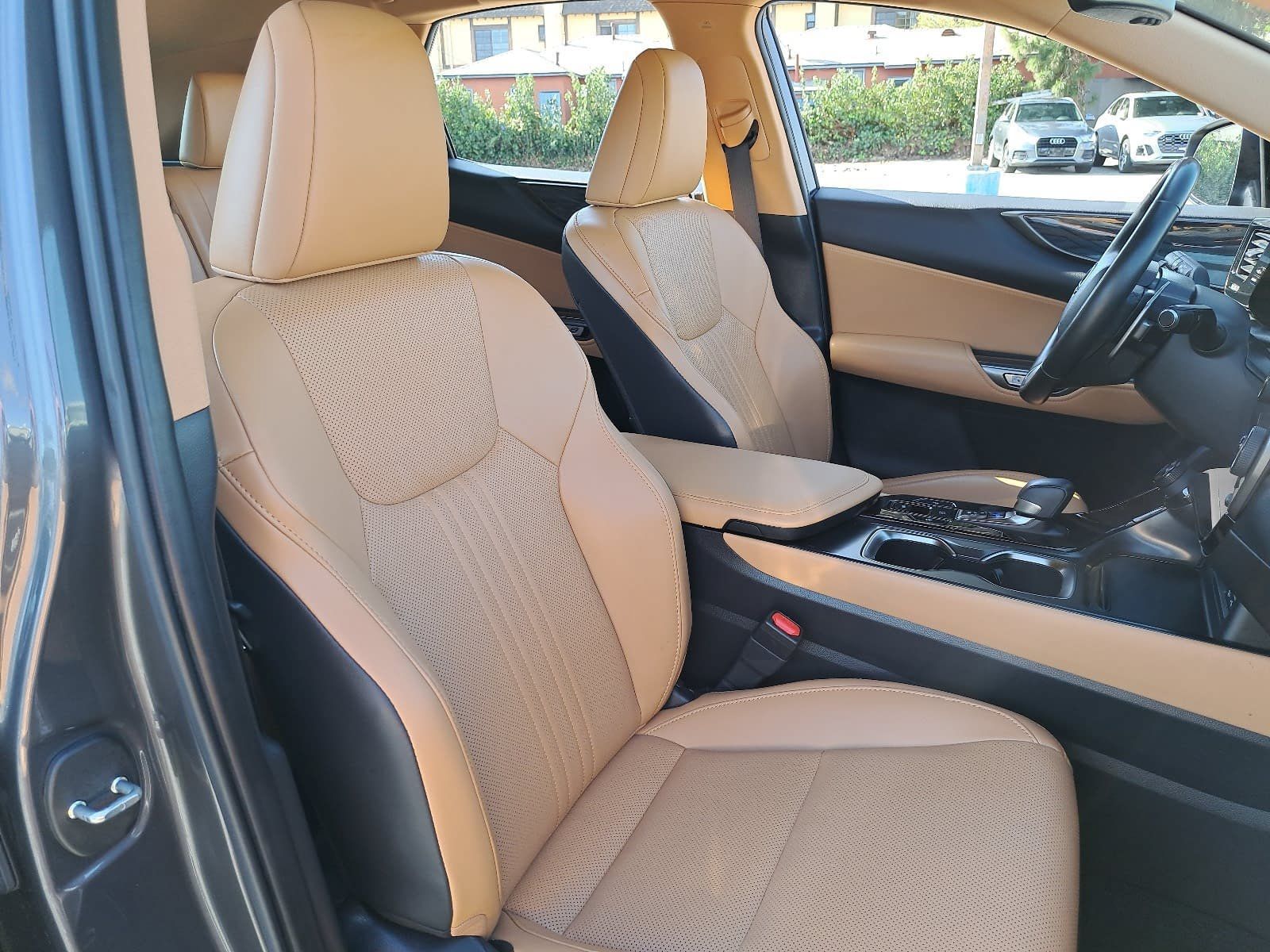 Used 2024 Lexus NX 250 FWD w/ Cold Area Package image 10