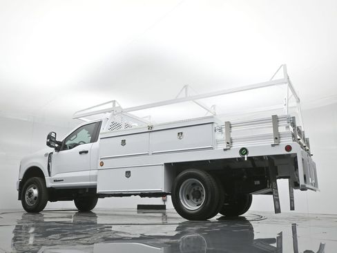 New 2024 Ford F350 XL w/ XL Chrome Package image 43