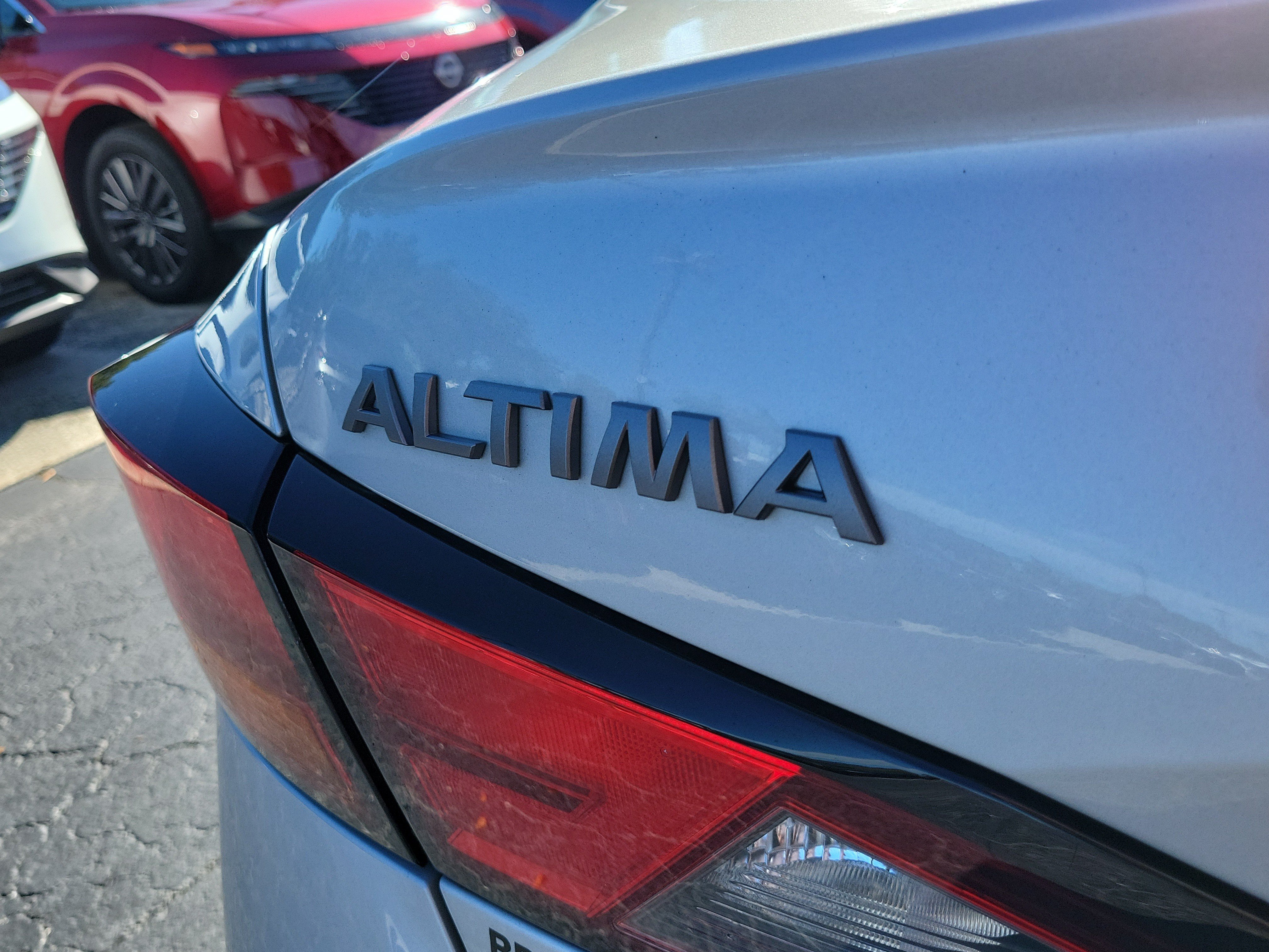 Certified 2024 Nissan Altima 2.5 S FWD image 8