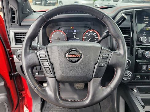 Used 2021 Nissan Titan PRO-4X w/ Pro-4x Convenience Package image 13