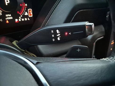 Used 2025 GMC Yukon Denali Ultimate AWD/4WD image 10
