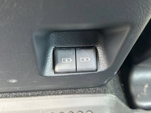 Used 2023 Toyota 4Runner SR5 Premium w/ Moonroof Package RWD image 22