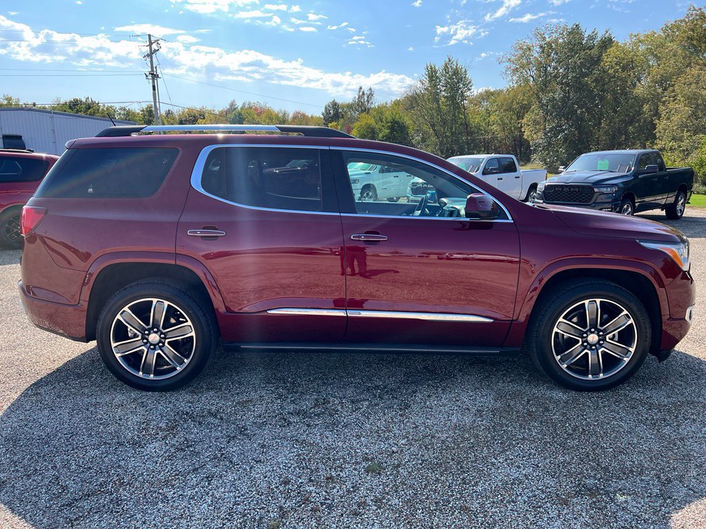 Used 2017 GMC Acadia Denali w/ Technology Package AWD/4WD image 8