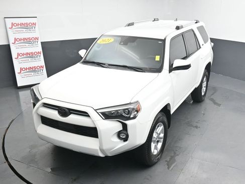 Used 2021 Toyota 4Runner SR5 image 19