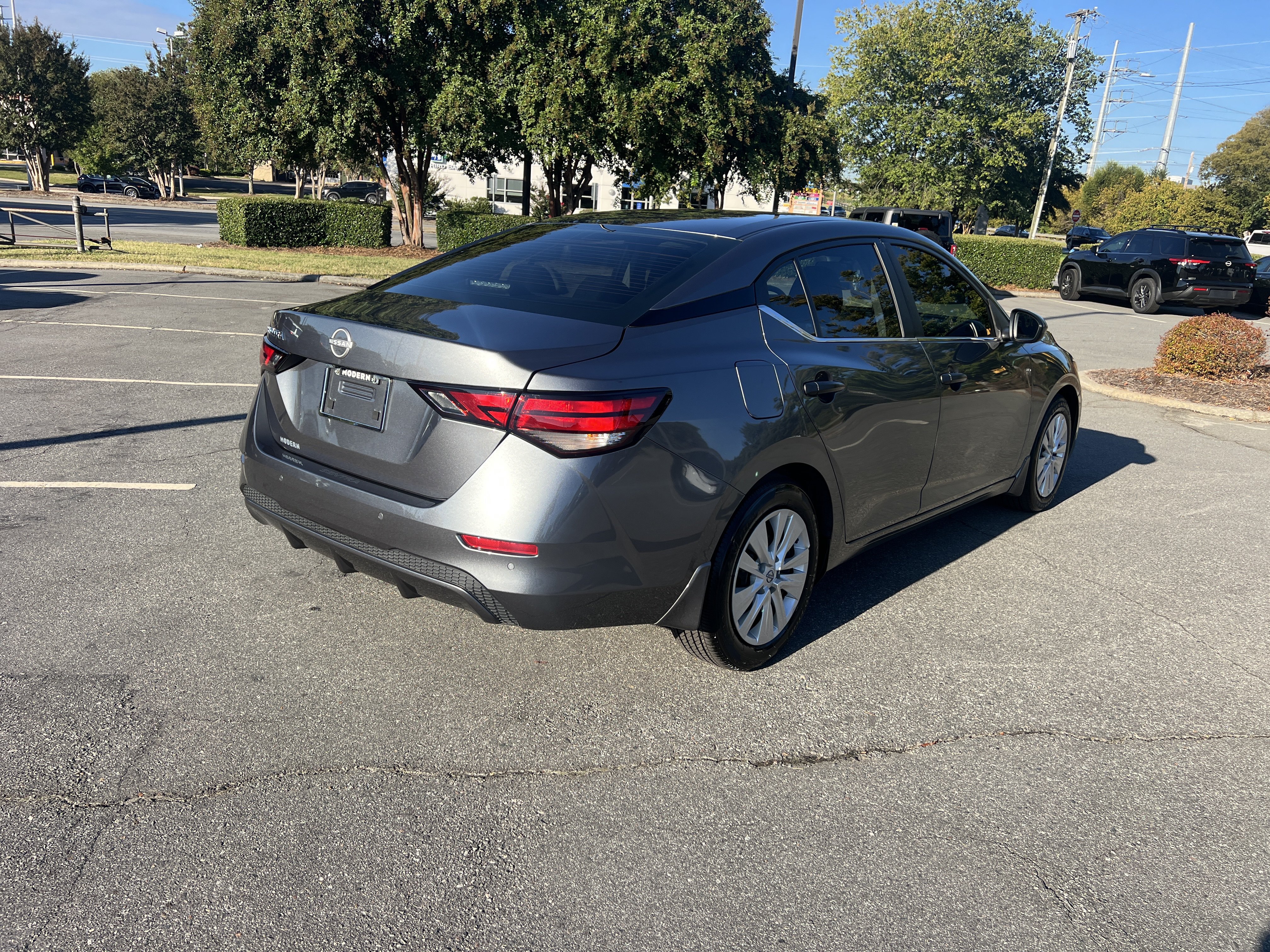 Used 2025 Nissan Sentra S FWD image 5