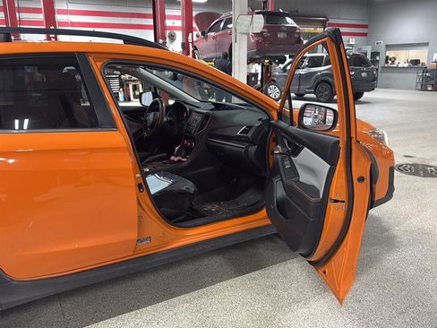 Used 2018 Subaru Crosstrek 2.0i Limited image 18