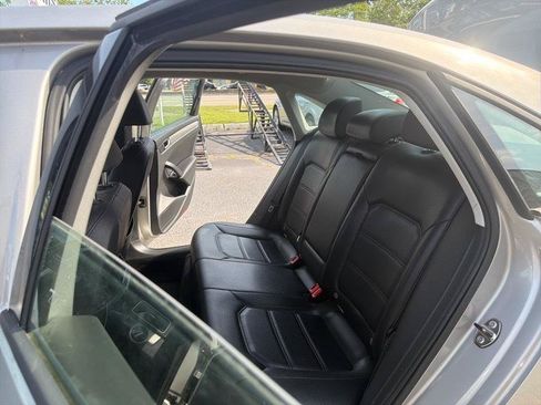 Used 2014 Volkswagen Passat 1.8T Wolfsburg Edition FWD image 14