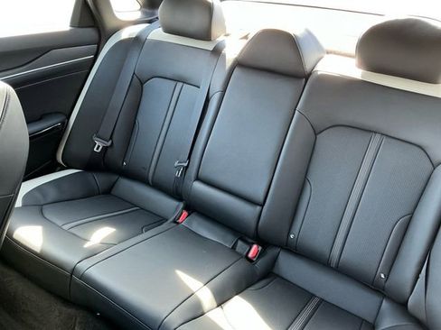 Used 2025 Kia K5 GT-Line w/ GT-Line Premium Package image 16