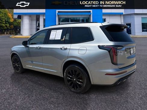 Certified 2025 Cadillac XT6 Sport w/ Technology Package AWD/4WD image 7