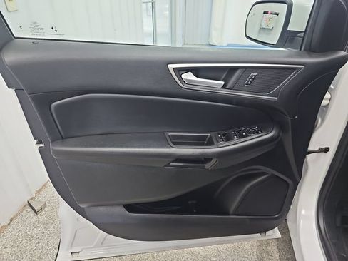 Used 2023 Ford Edge SEL AWD/4WD image 10