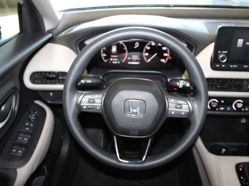 Used 2025 Honda HR-V LX image 18