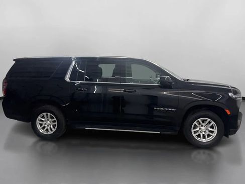 Used 2021 Chevrolet Suburban LT AWD/4WD image 11