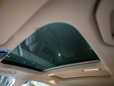 Certified 2025 Mercedes-Benz S 580 4MATIC Sedan image 18