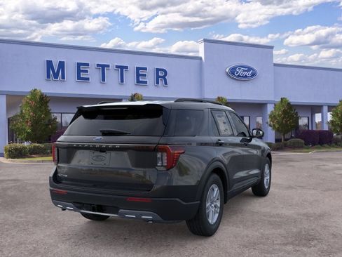 New 2026 Ford Explorer Active w/ Active Comfort Package RWD image 8