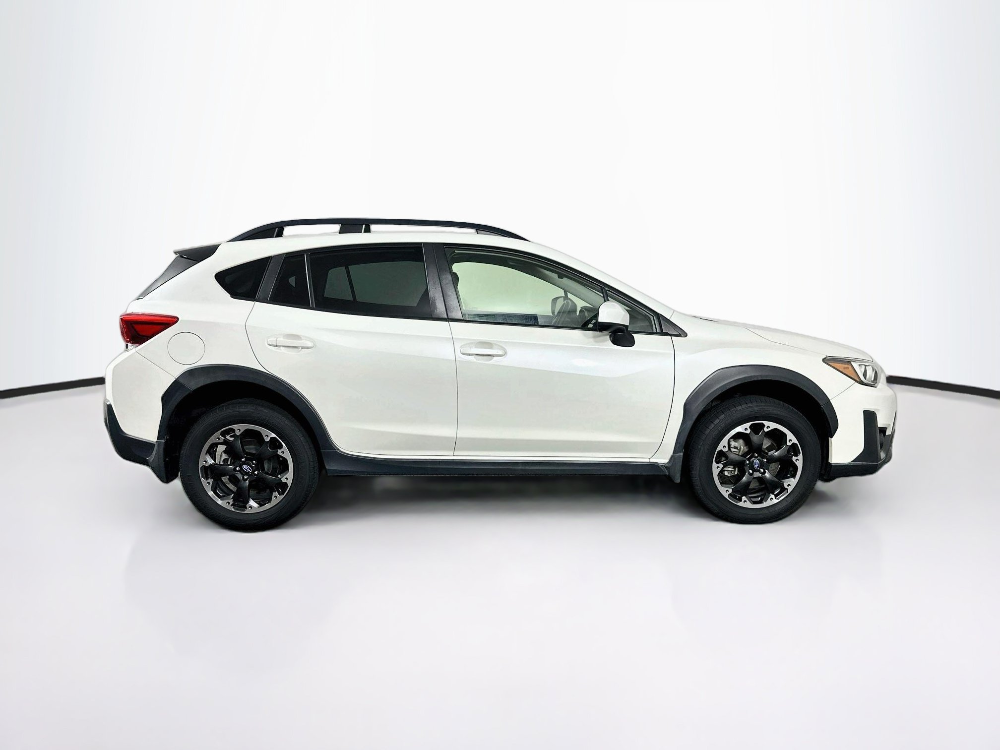 Used 2021 Subaru Crosstrek 2.0i Premium w/ Moonroof Package AWD/4WD image 10