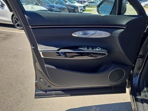 New 2026 Genesis GV70 2.5T AWD/4WD image 13