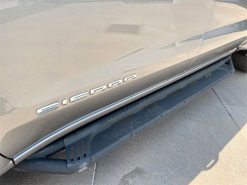 New 2025 GMC Sierra 1500 SLE w/ Preferred Package image 11