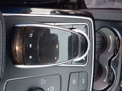 Used 2018 Mercedes-Benz GLE 43 AMG 4MATIC w/ Premium 2 Package image 37