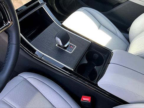 New 2026 Land Rover Range Rover Evoque S AWD/4WD image 8