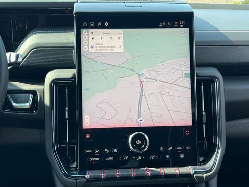 Used 2025 GMC Yukon AT4 Ultimate AWD/4WD image 25