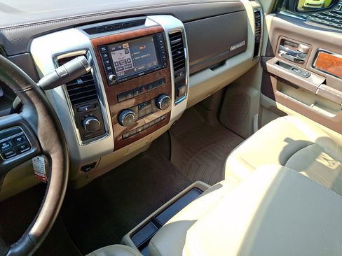 Used 2012 RAM 2500 Laramie w/ HD Snow Plow Prep Group AWD/4WD image 29