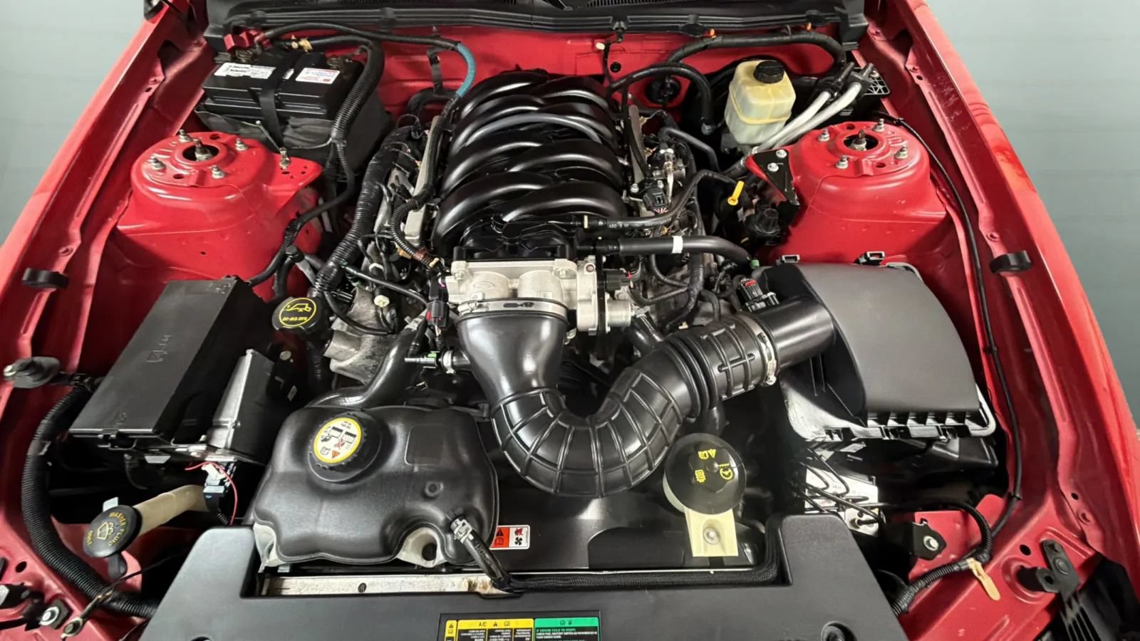 Used 2005 Ford Mustang GT RWD image 21