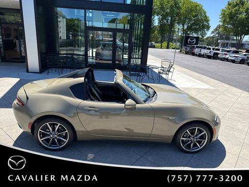 Used 2023 MAZDA MX-5 Miata Grand Touring RWD image 22