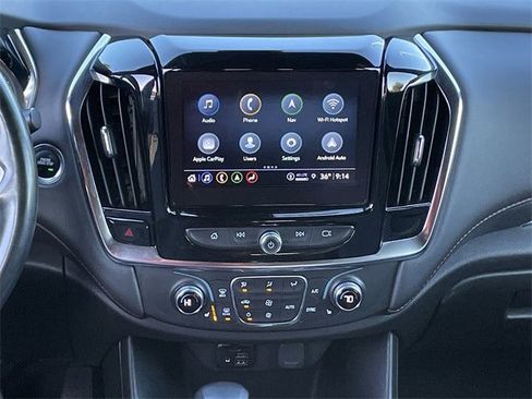 Used 2023 Chevrolet Traverse RS image 16