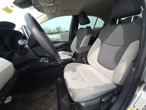 Used 2021 Toyota Corolla LE image 20