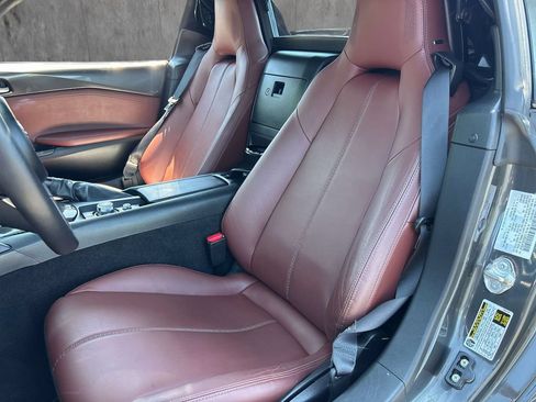 Used 2019 MAZDA MX-5 Miata RF Grand Touring RWD image 14