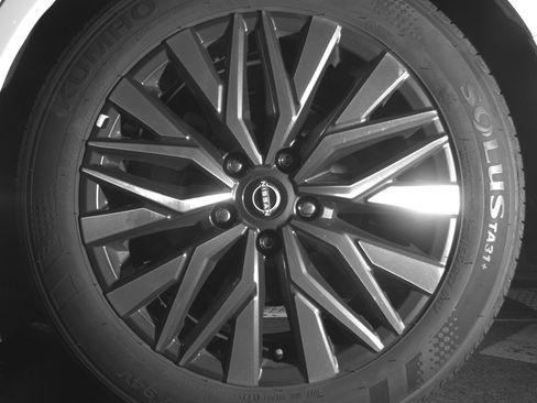 Used 2025 Nissan Altima 2.5 SV image 14