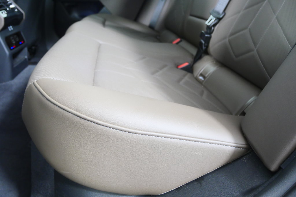 Certified 2026 BMW i5 eDrive40 AWD/4WD image 15