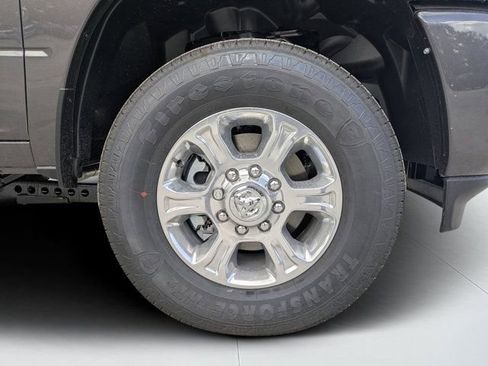 New 2026 RAM 2500 Big Horn AWD/4WD image 10