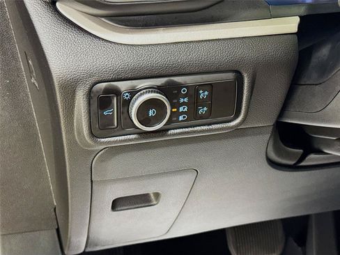 Used 2023 Ford Explorer XLT w/ Equipment Group 202A AWD/4WD image 10
