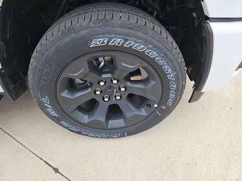 New 2026 RAM 1500 Express AWD/4WD image 9
