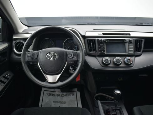 Used 2018 Toyota RAV4 LE w/ All Weather Liner Package FWD image 14