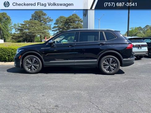 Used 2024 Volkswagen Tiguan Wolfsburg Edition FWD image 4