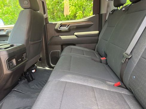 Used 2024 Chevrolet Silverado 1500 RST AWD/4WD image 15